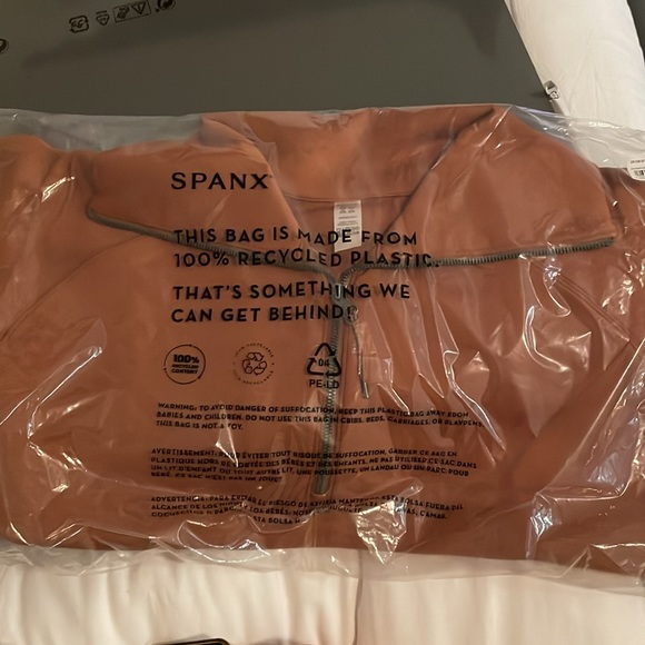 SPANX AirEssentials Wide Leg Pant butterscotch - Picture 8 of 8